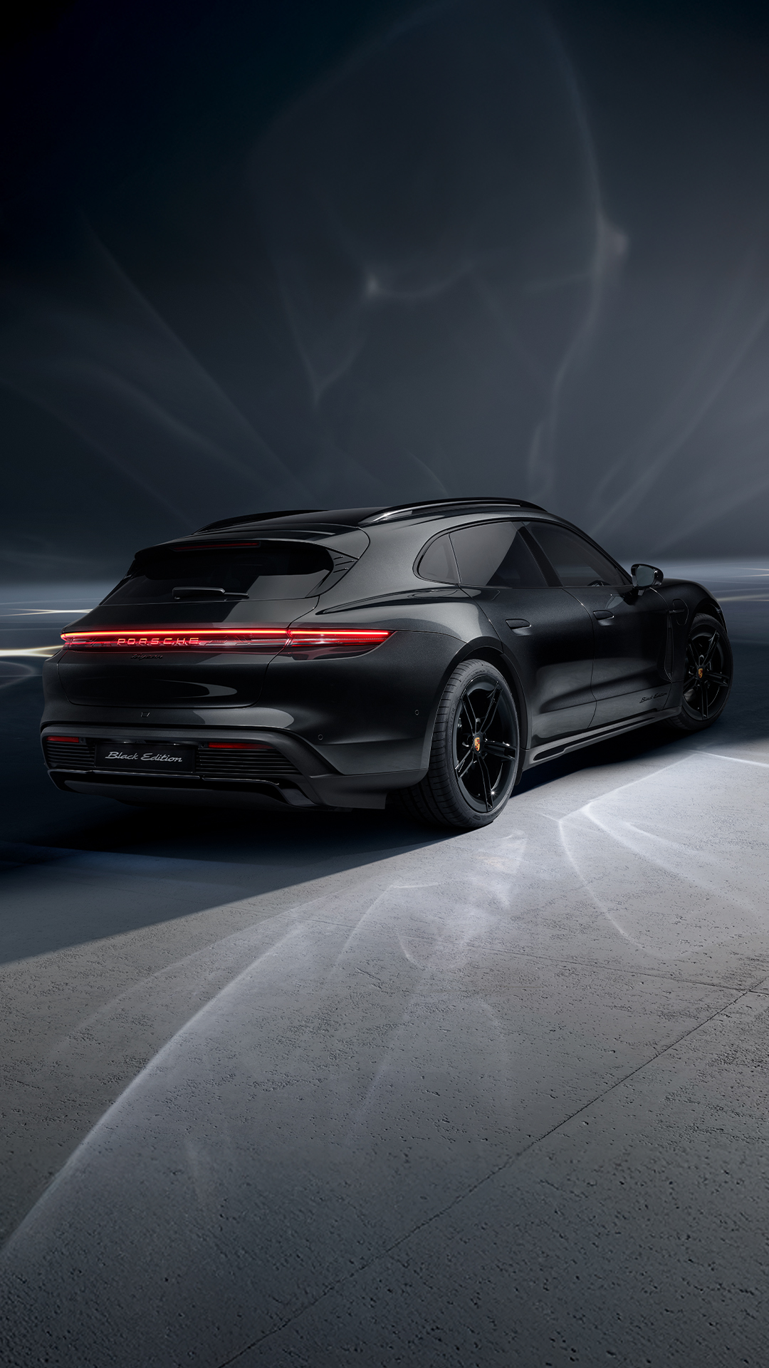 Porsche 911 Taycan Sport Turismo Black Edition mobile 2