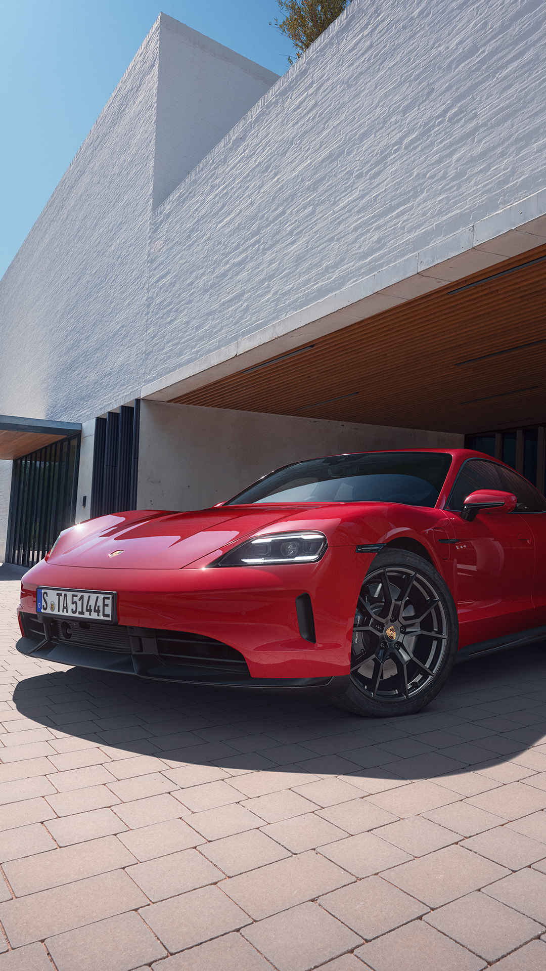 Porsche Taycan GTS mobile 1