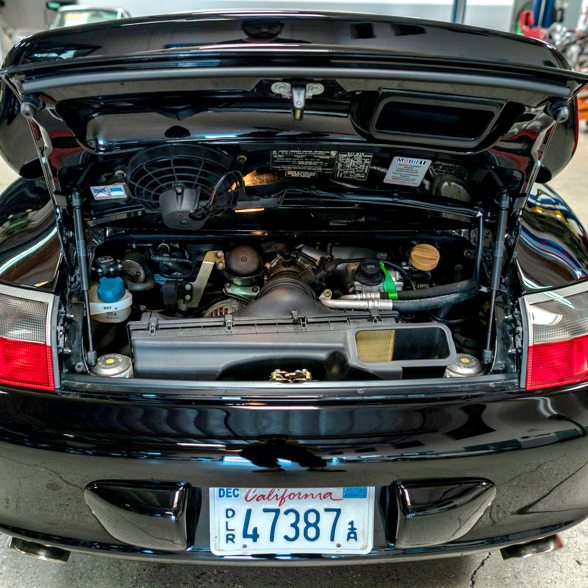 Image of engine of Porsche 911 (996) GT3 engine