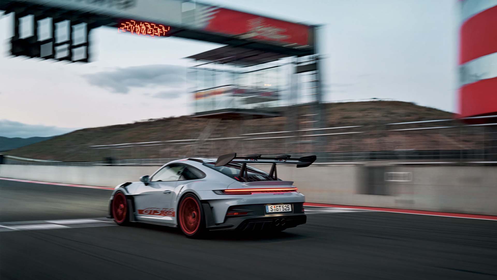 Porsche 911 GT3 RS driving racetrack wallpaper desktop 2