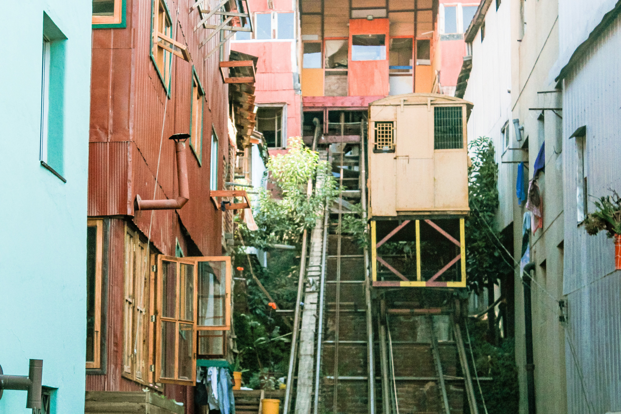 Historic funicular in Valparaíso in Chile