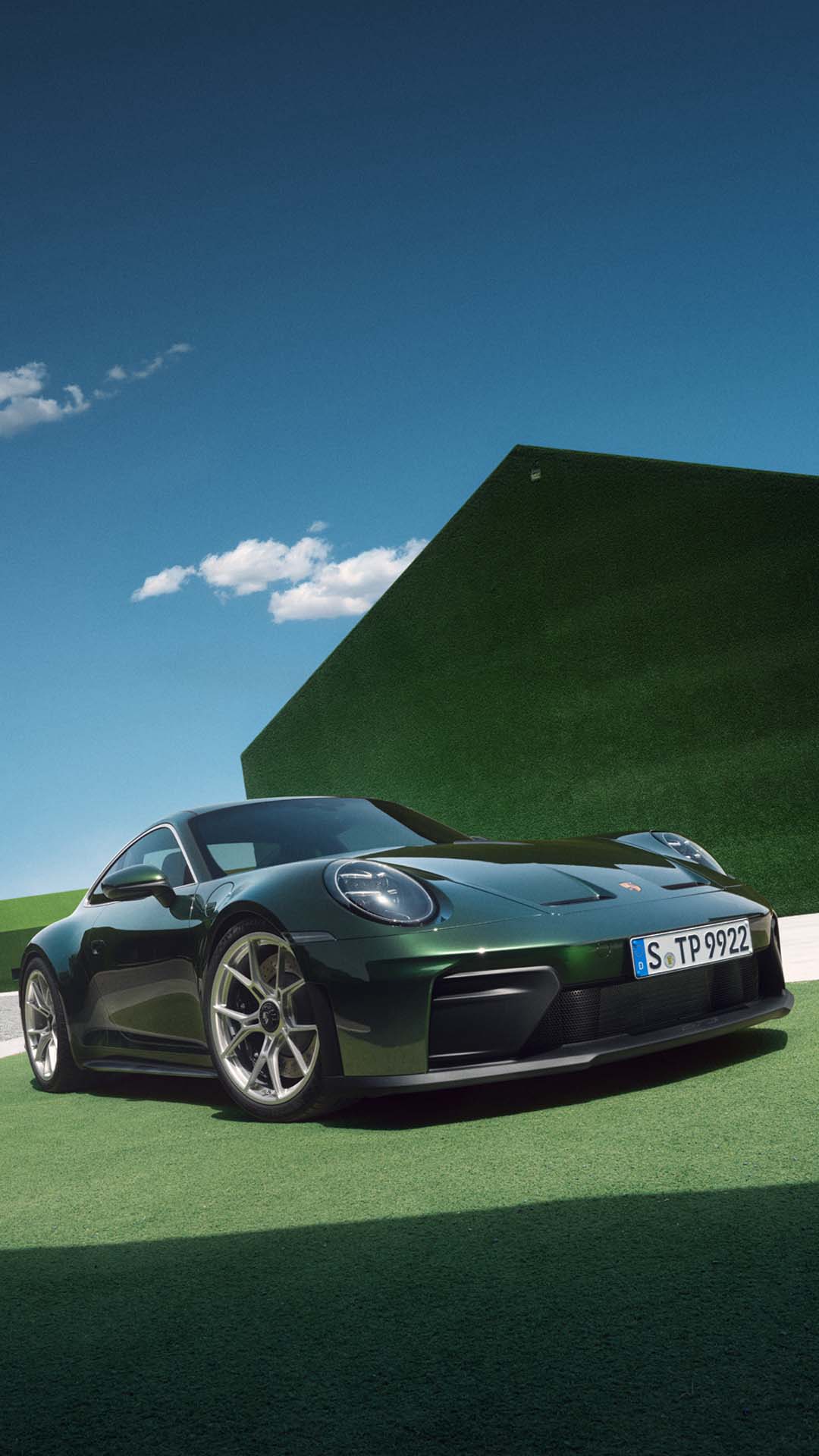 Porsche 911 GT3 Touring front view mobile