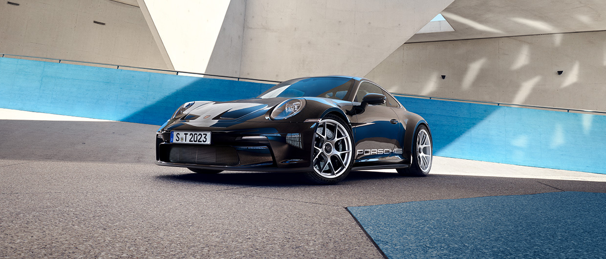 Porsche 911 S/T with Heritage Design Package in Black
