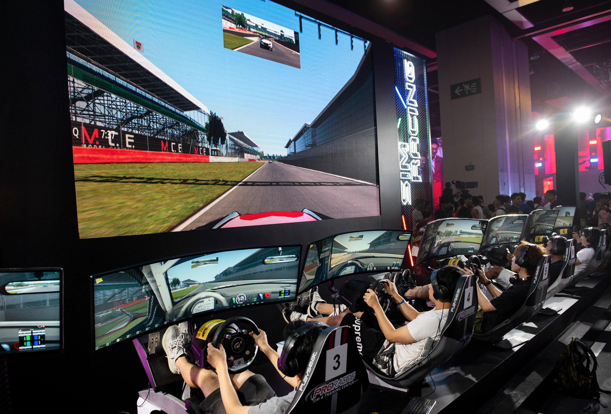 Sim racing drivers competing at a competitive championship