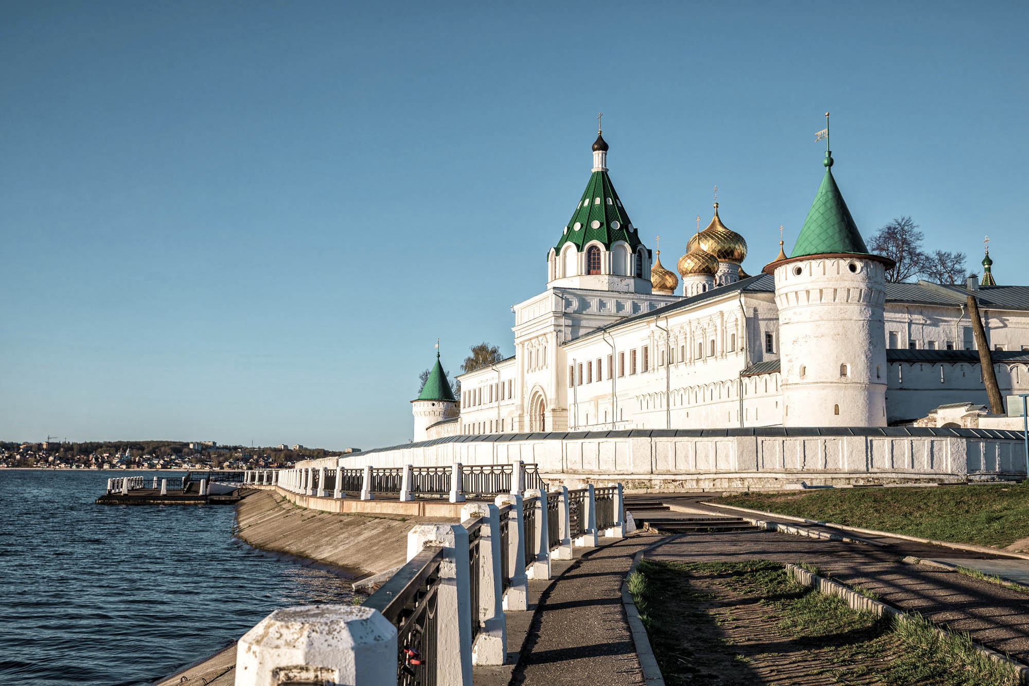 White kremlin of Rostov-Veliky in Russia, overlooking Lake Nero