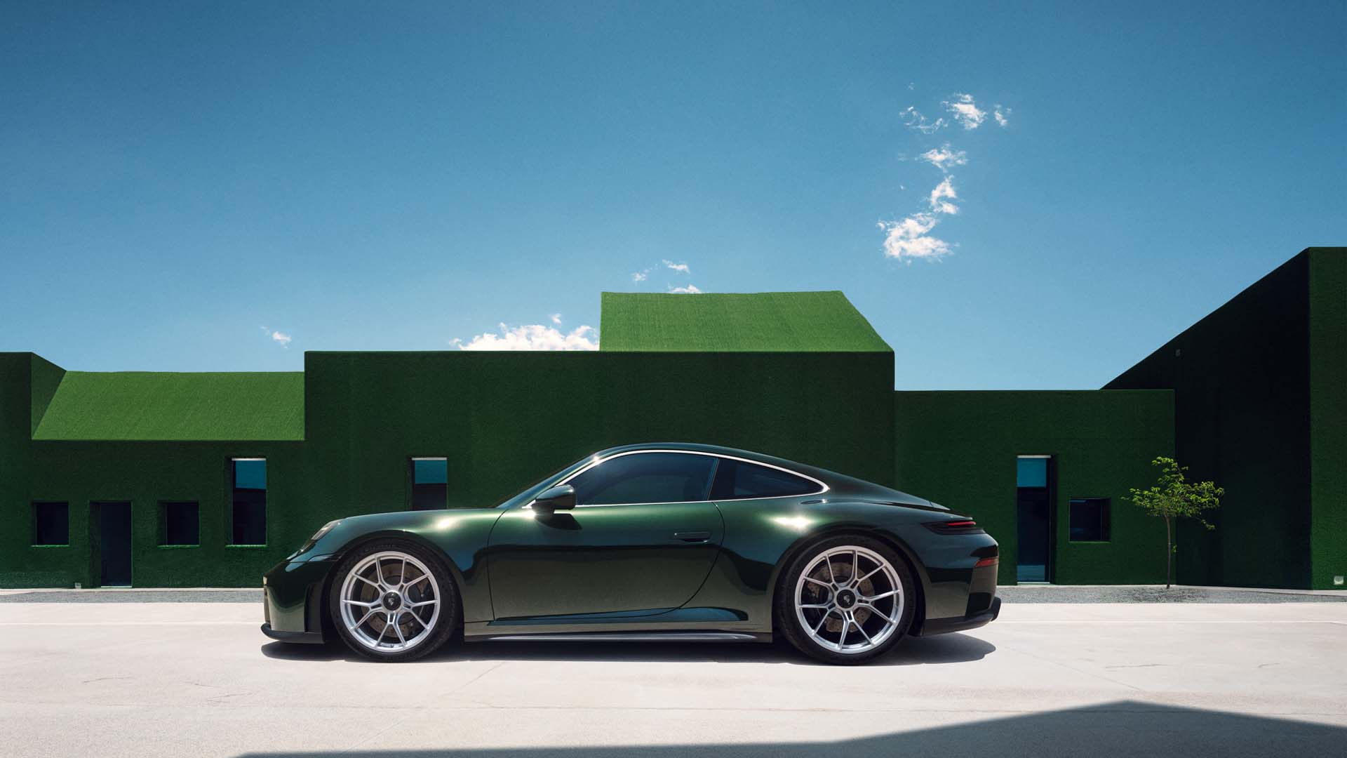 Porsche 911 GT3 Touring wallpaper side view desktop