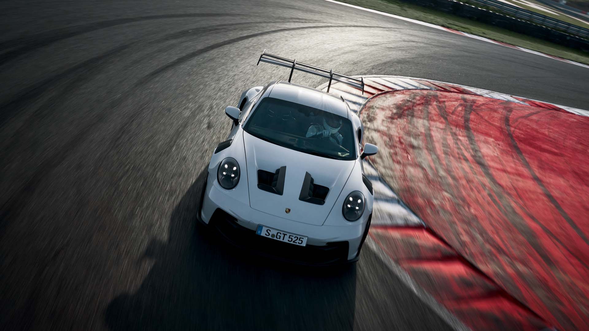 Porsche 911 GT3 RS driving racetrack wallpaper desktop 6