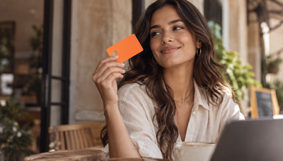 Descubre qué pasa si cancelas una tarjeta de crédito, cómo puede afectar tu historial y puntaje crediticio y qué debes considerar antes de cerrarla.