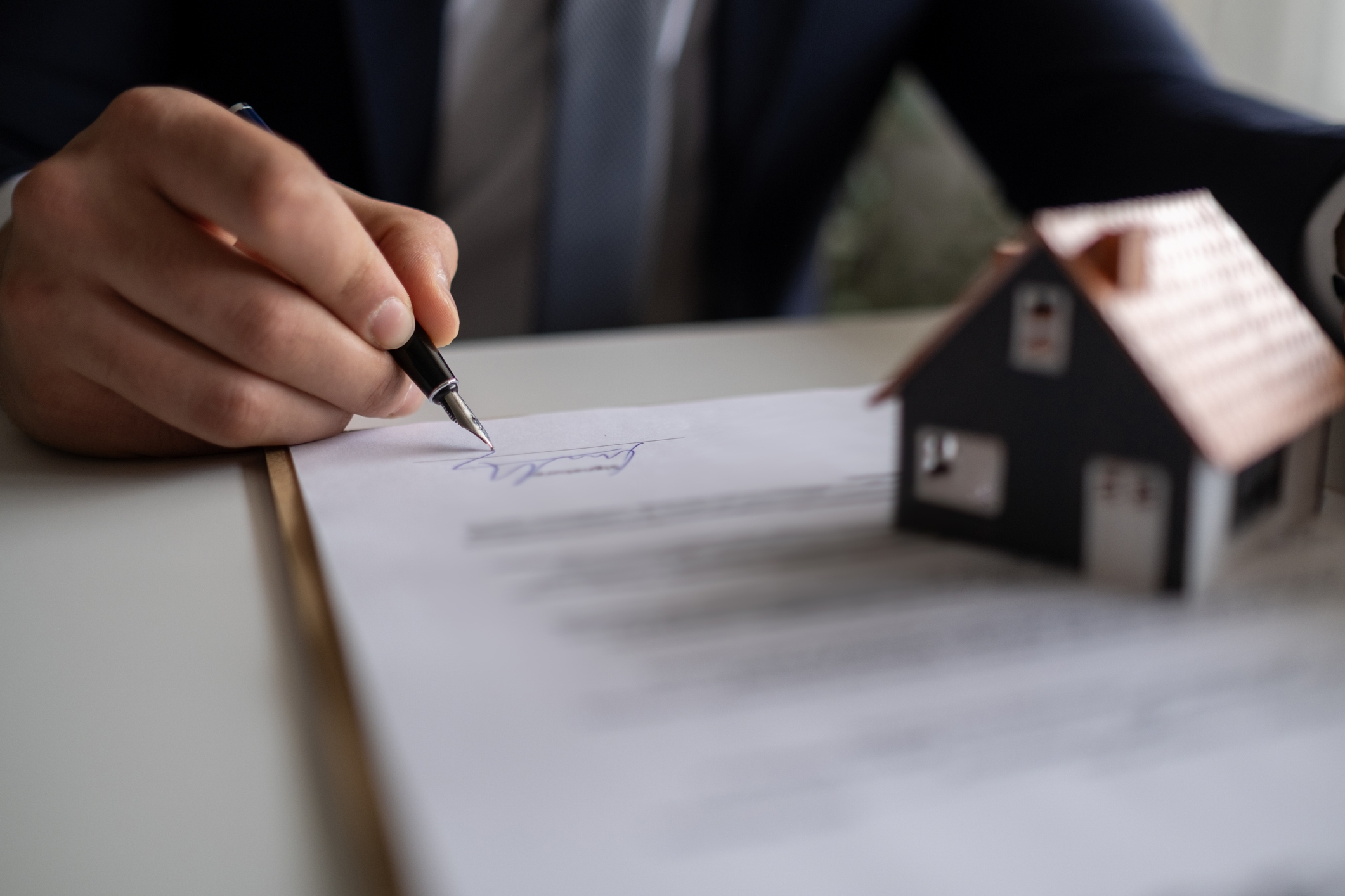 Why it’s important to get a contract review before you buy