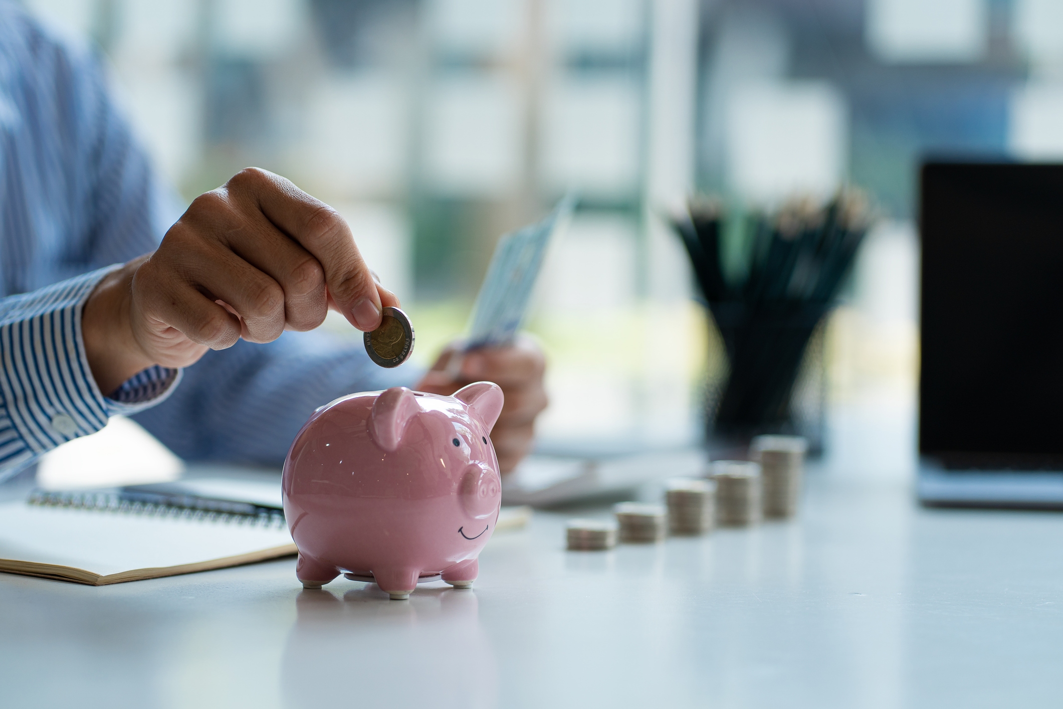 5 ways to save money this year and feel good doing it!