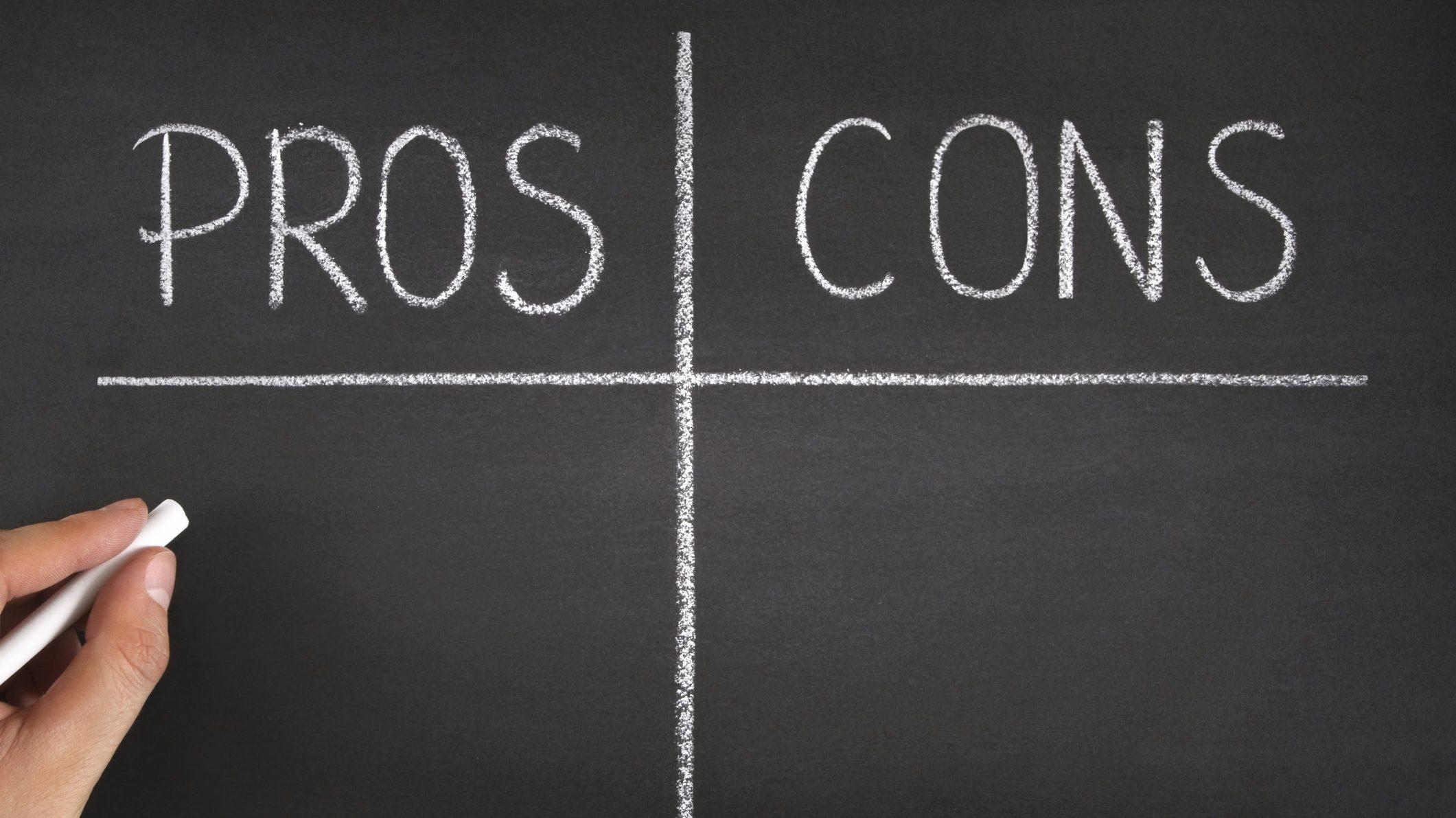 The pros and cons of using a mortgage broker in Australia in 2023