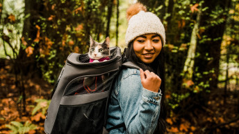 GS - Blog - GS_Cat_Owner_Hiking_Smile_1020