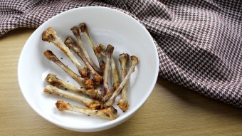 Cooked bones in a bowl