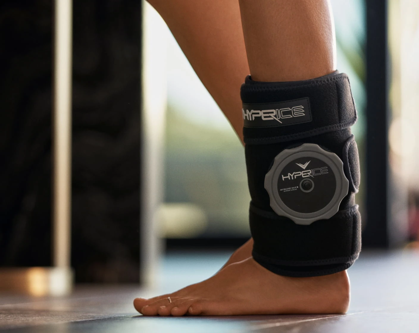 Hyperice Knee Compression Sleeve
