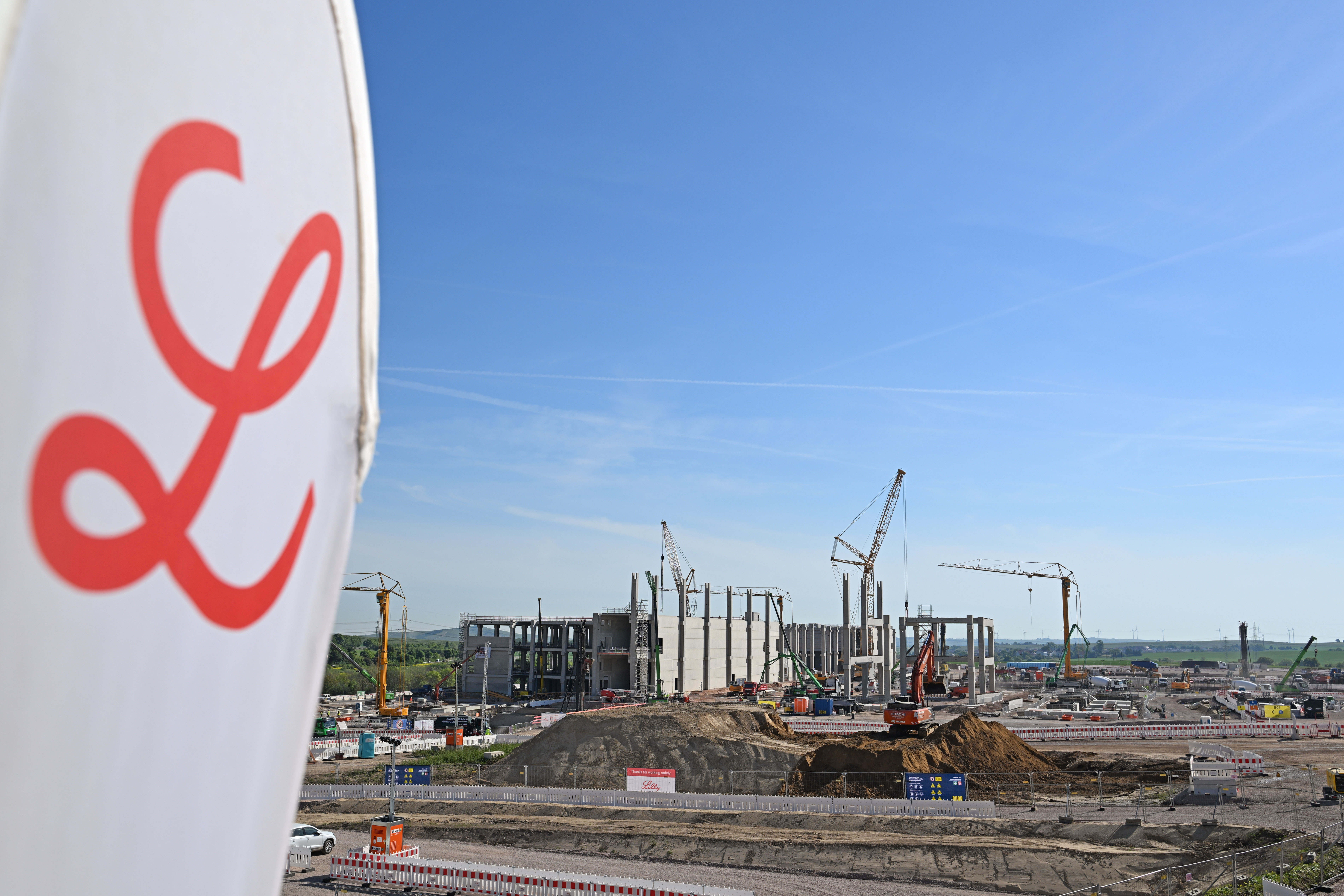Baustelle in Alzey ein Jahr nach dem Spatenstich – Fortschritte am Lilly-Standort sichtbar.