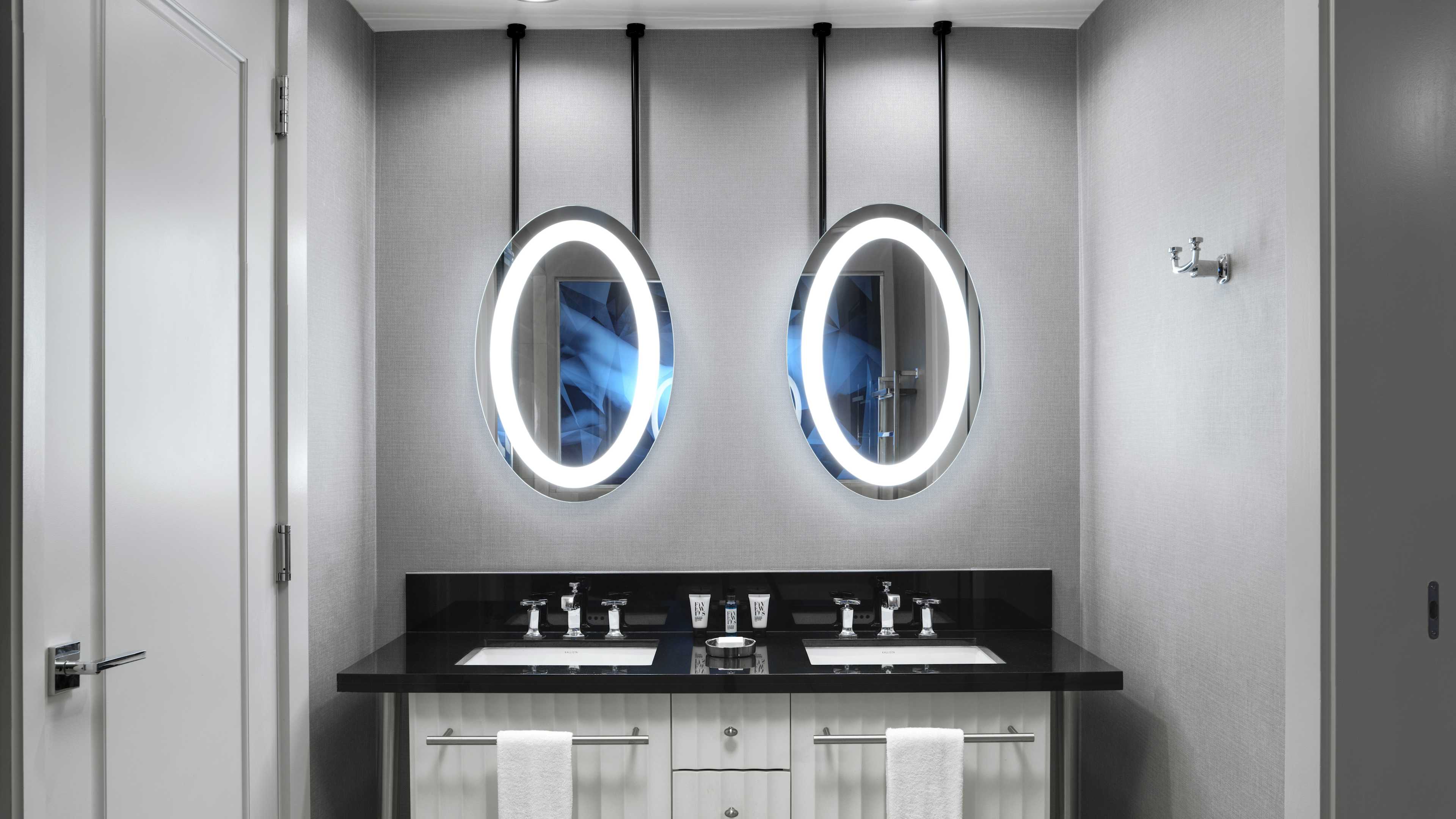 Las Vegas Luxury Hotel | Terrace Studio | The Cosmopolitan