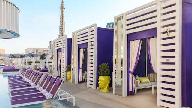 Las Vegas Cabanas - MGM Resorts International