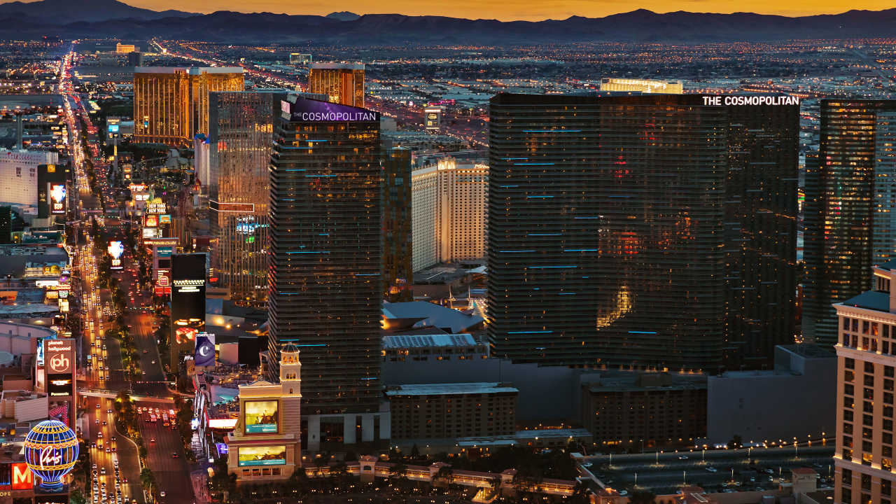 jobs that hire at 16 in las vegas