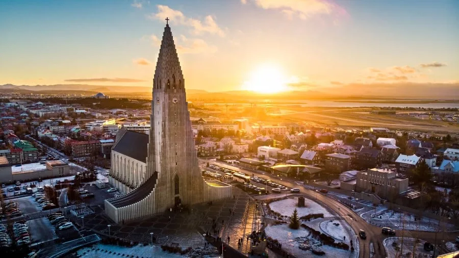 Découverte des îles de l’Arctique | Spitzberg, Jan Mayen et Islande: d’est en ouest