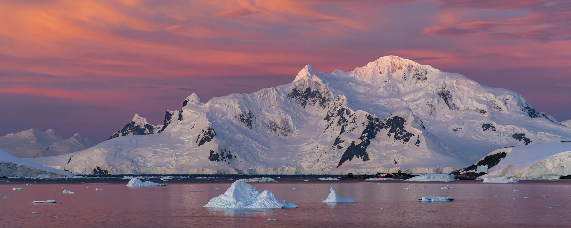 Nature scenery in Paradise Bay, Antarctica. Credit: Yuri Choufour