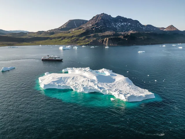 Jetzt buchen: Sparen Sie bis zu 20% auf Sommer-Abfahrten in die Arktis und erleben Sie eine unvergessliche Reise.