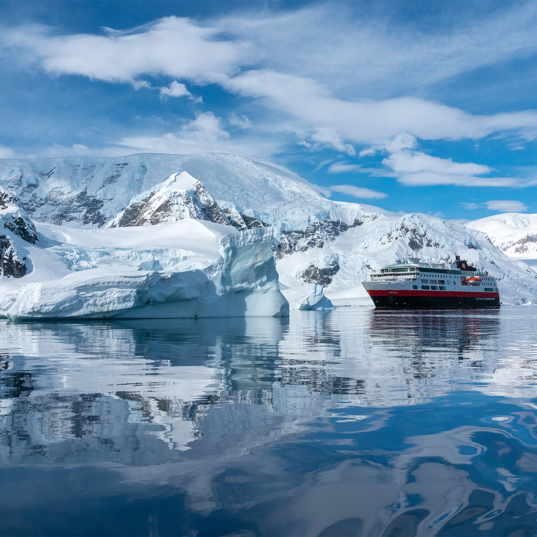 Nous vous réservons de nombreuses promotions : offres fréquentes sur des voyages spéciaux, réductions sur les réservations anticipées, et plus encore !