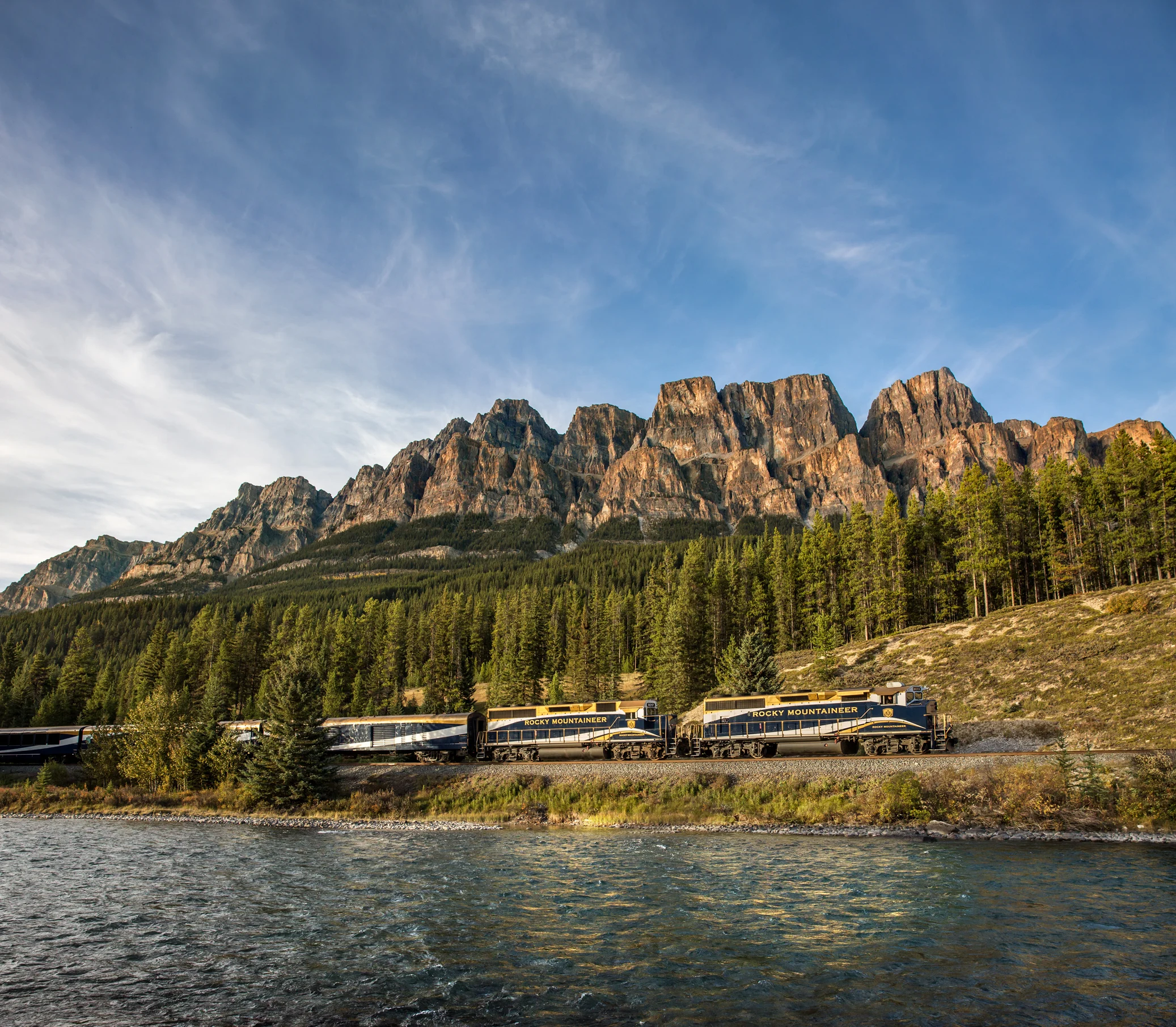 Rocky Mountaineer Train travelling past Castle Mountain, Canada. Credit: Rocky Mountaineer Train.