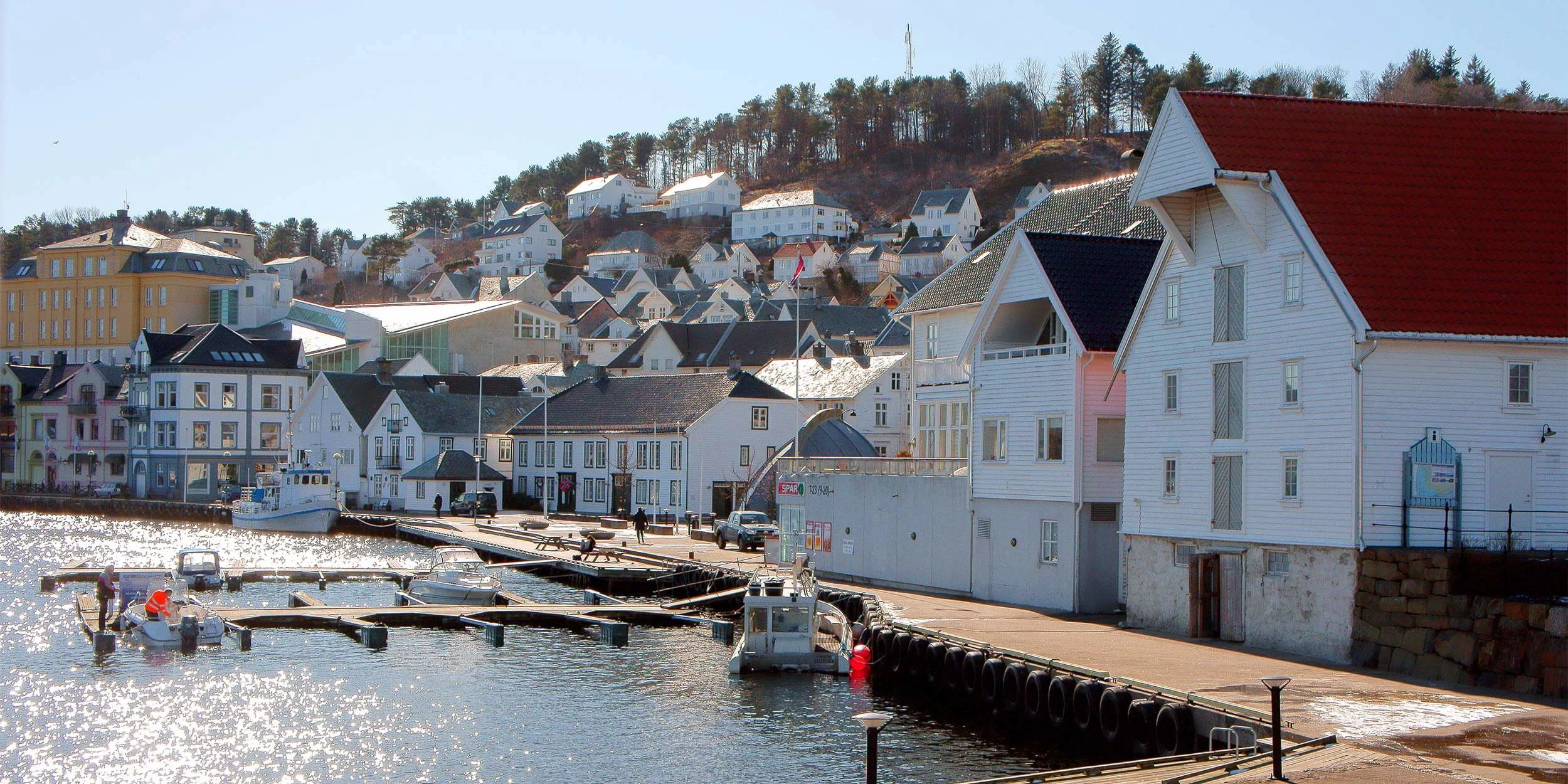 farsund_thomas-depenbusch_cc-by.jpg