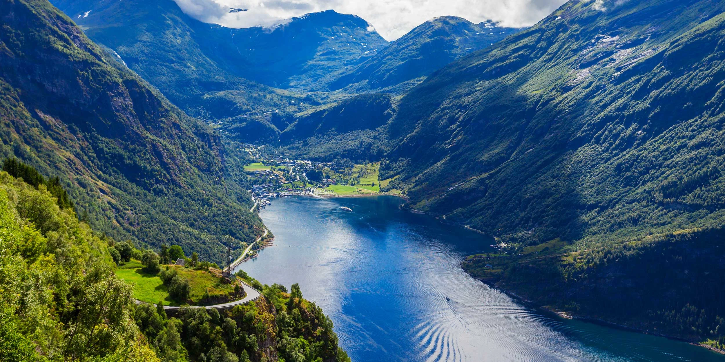 excursion-s-ger2-geiranger-fjord.jpg