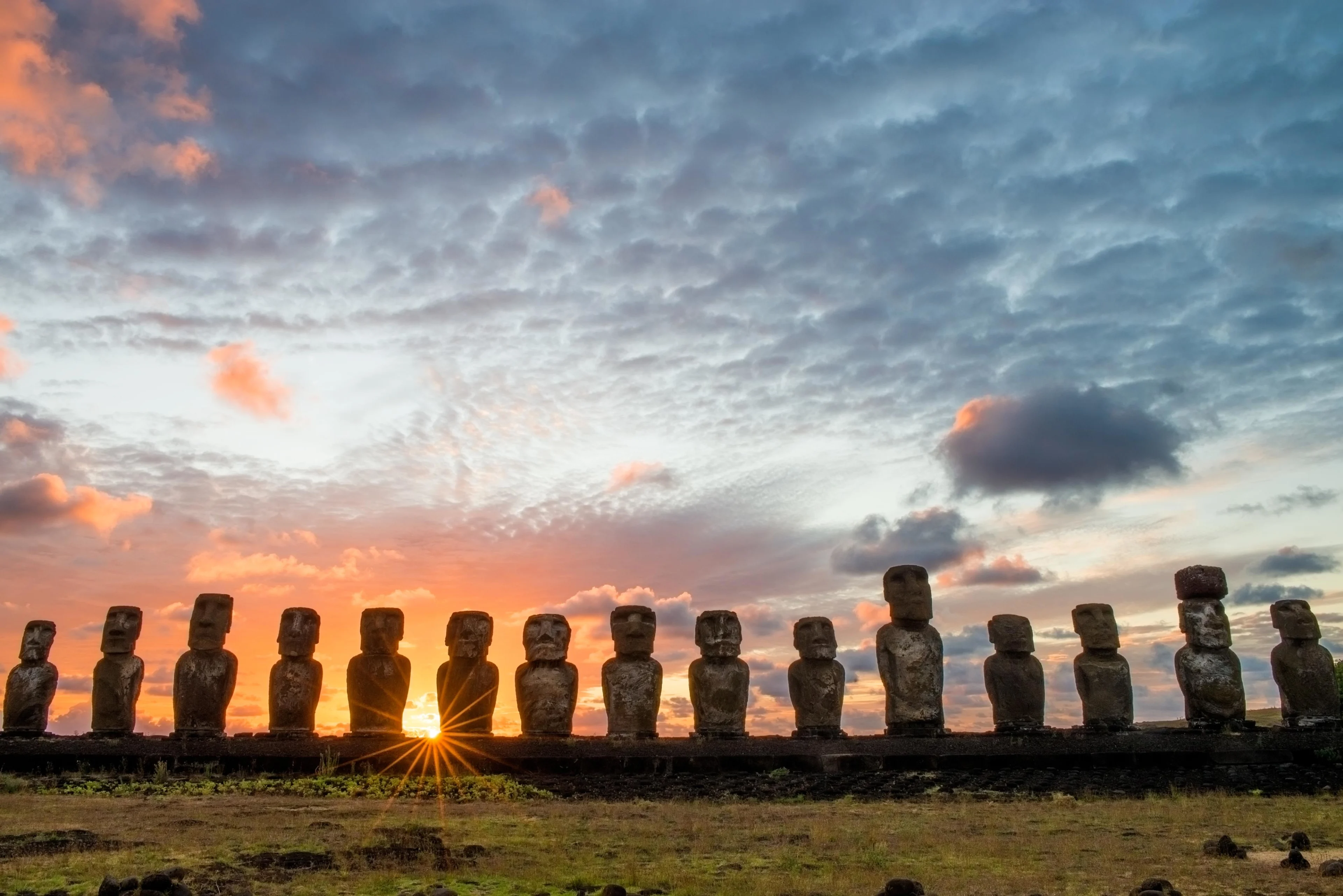 easter-island-chile-sunrise-breathe-fitness-gettyimages-591426202-13012609-photo_getty_images.jpg