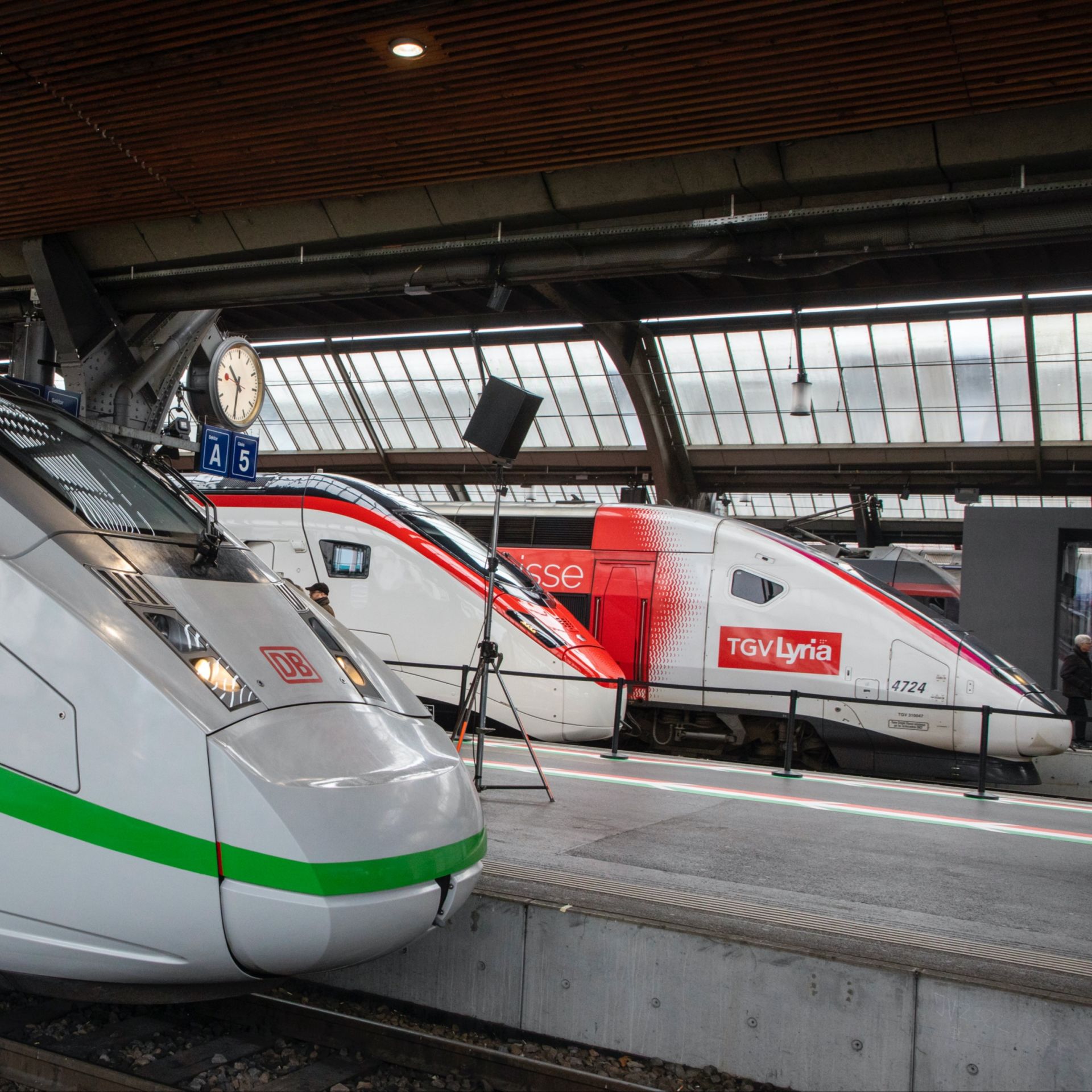 Internationaler Verkehr - hier in Zürich in der Schweiz.