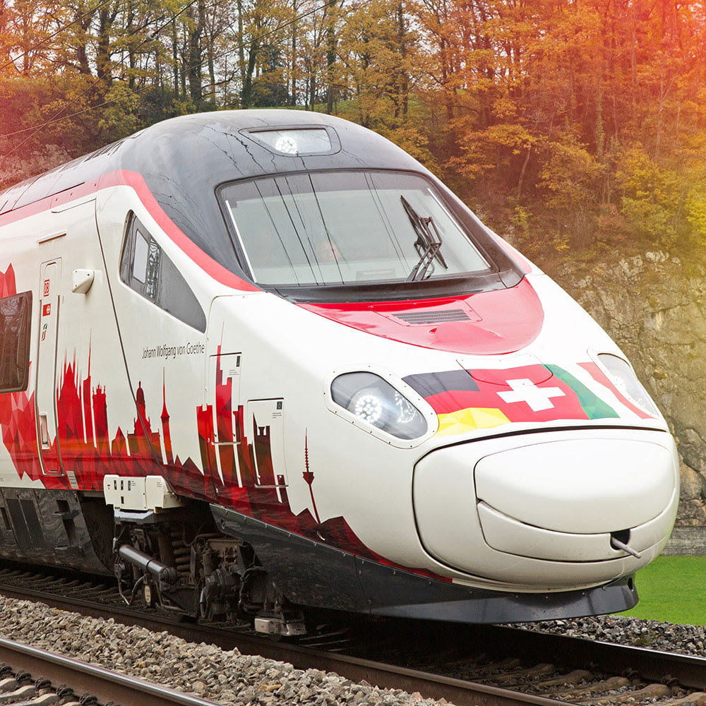 Fahrplanbasierter Ausbau der Schieneninfrastruktur im Personen sowie im Güterverkehr. EuroCity-Express (ECE) - SBB ETR 610 für Relation Frankfurt (Main) - Basel - Milano.
Copyright: Deutsche Bahn AG/ Dario Haeusermann