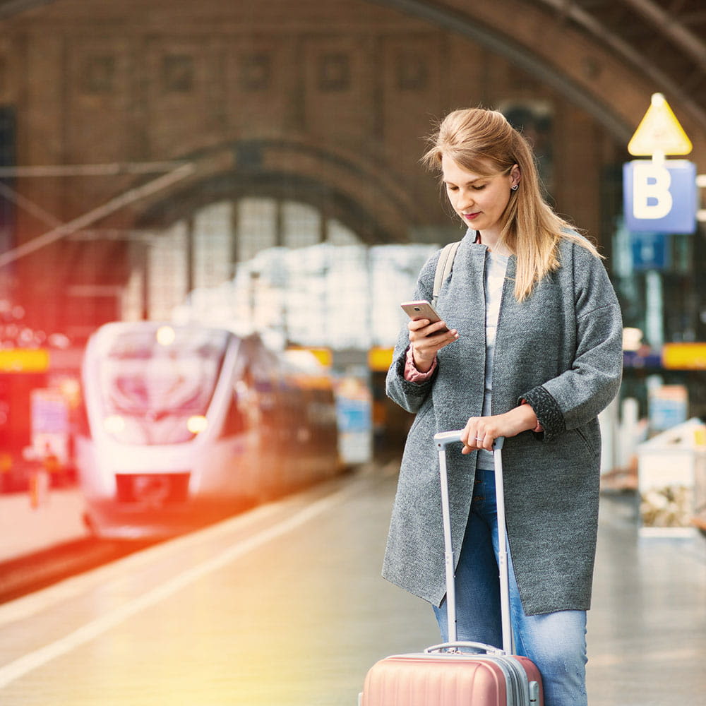 Der Deutschlandtakt bringt den Personen- und Güterverkehr vorwärts – und das hat Vorteile für Bahnreisende, Wirtschaft und die Umwelt. 
Copyright: MittelrheinBahn/ Tom Schulze