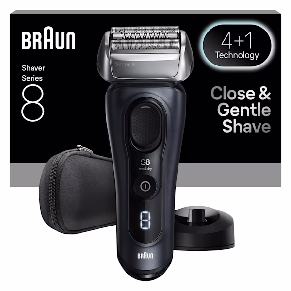 Braun Series 8 8613s shaver with travel case and charging stand. Braun Series 8 8613s shaver with travel case and charging stand.