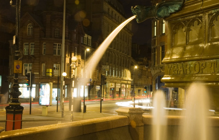 Albert Square Fountain - Manchester