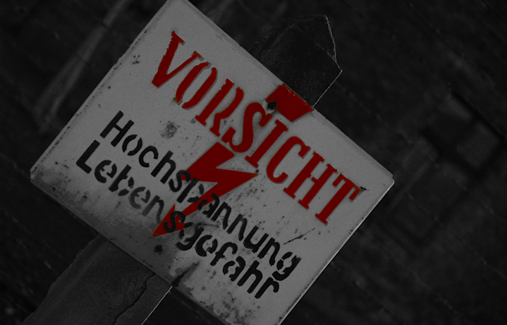 Vorsicht - Attention - Sign - Auschwitz