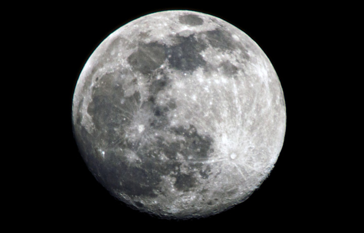 Clear moon on a clear (cold) night