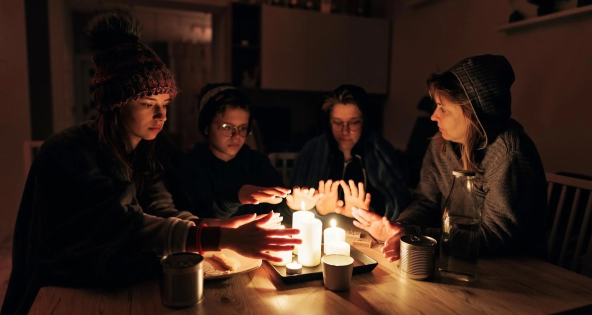 Unveiling the Darkness: Exploring the Common Causes of Power Outages