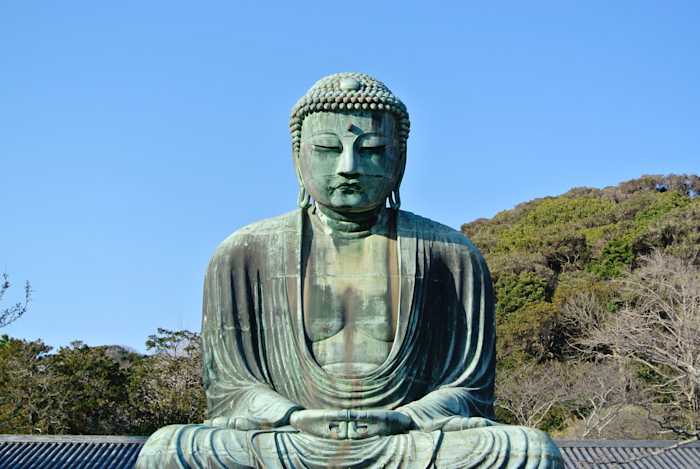 Buda gigante en Kamakura en Japón Buda gigante en Kamakura en Japón