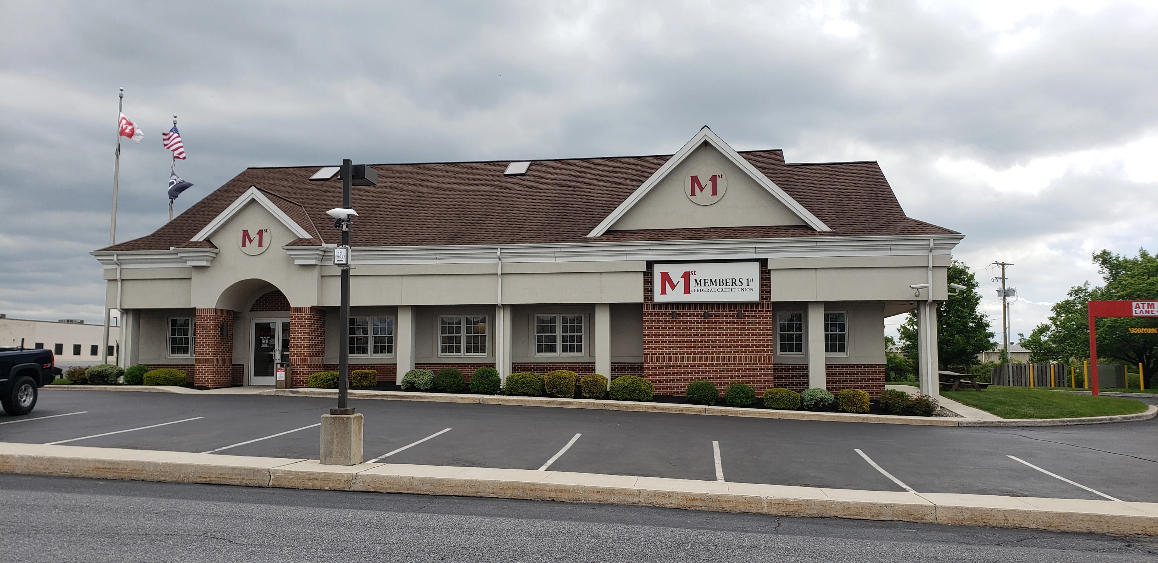 Newberry-Exterior
