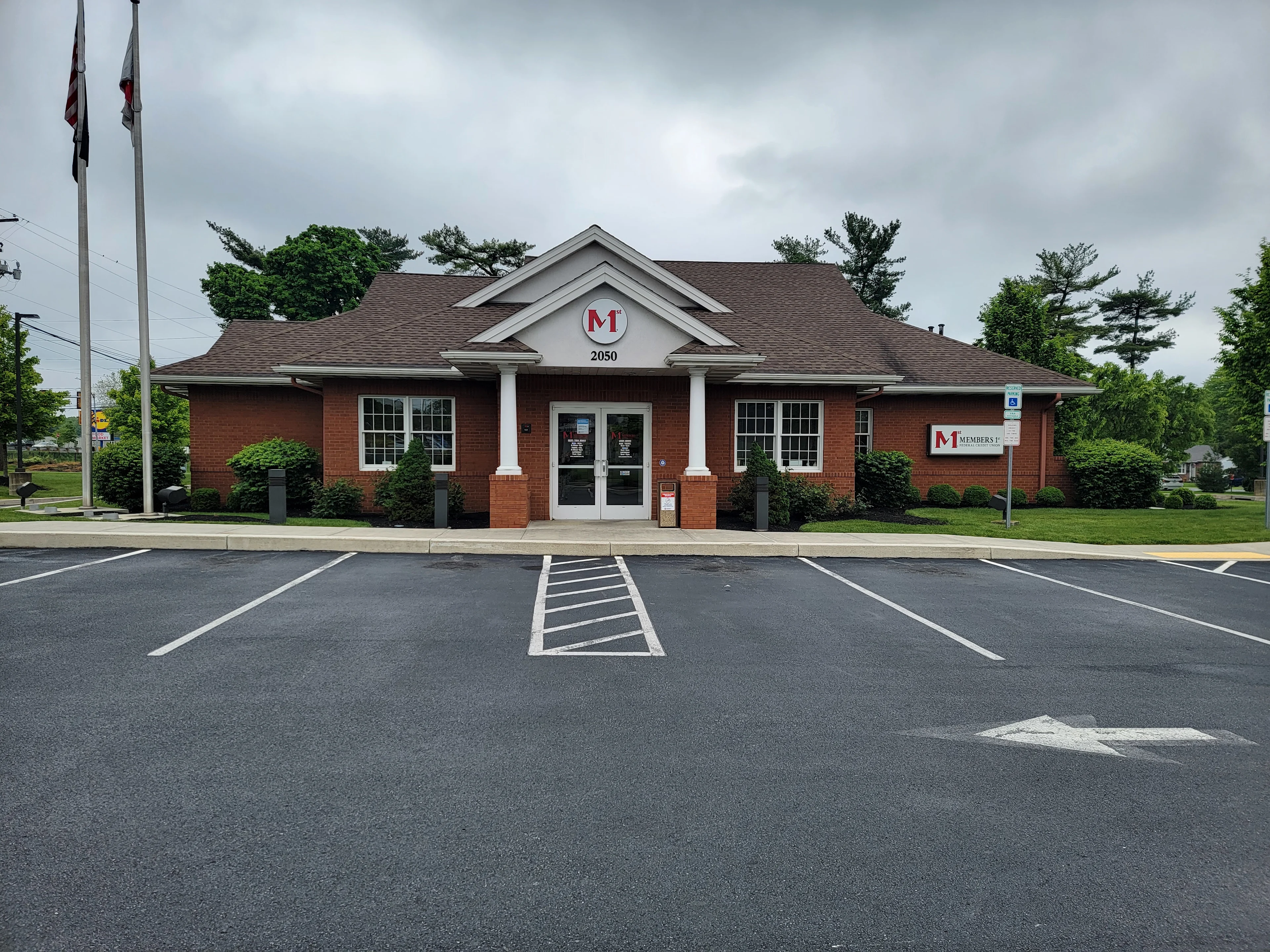 Columbia Ave-Exterior