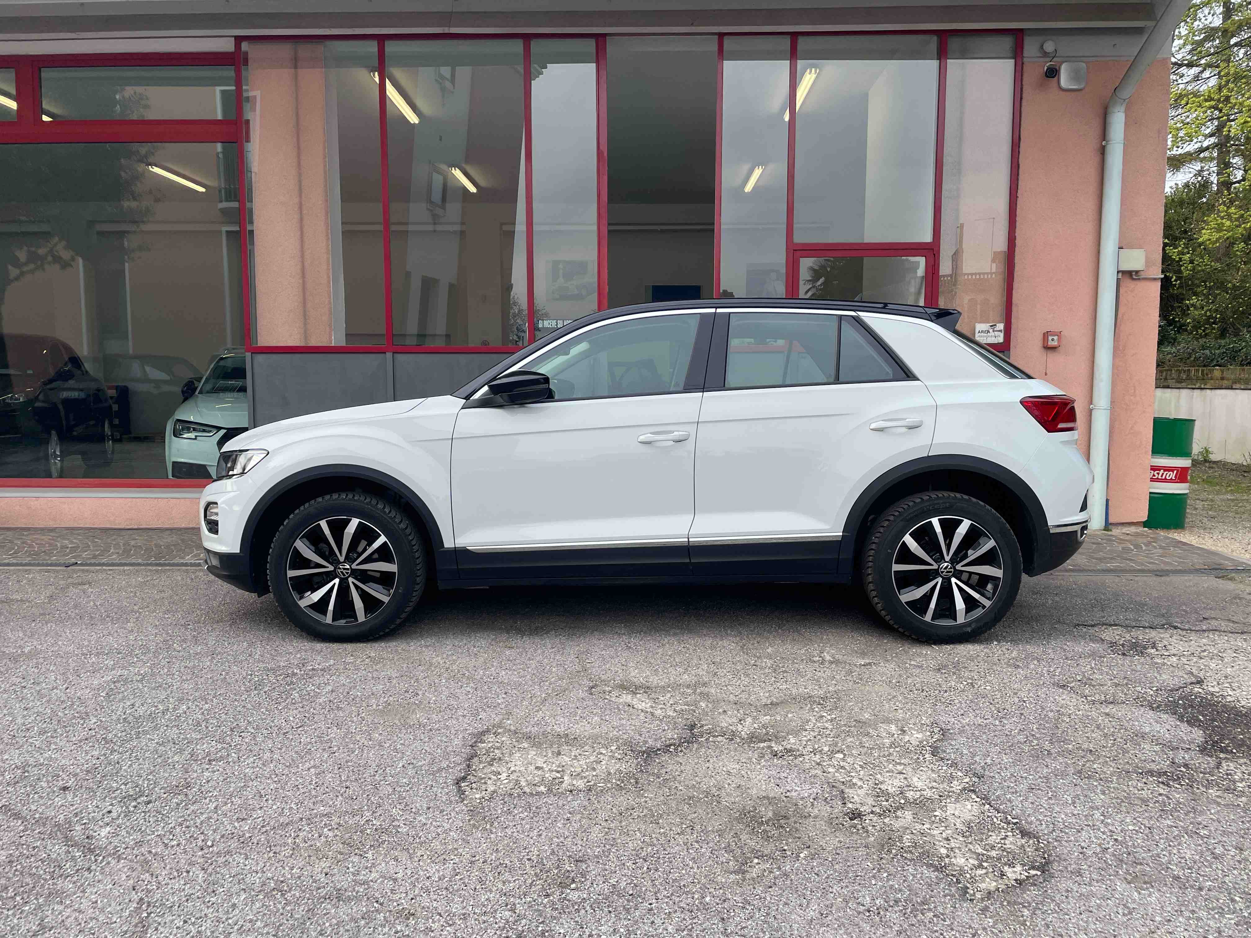 VOLKSWAGEN T-ROC 1.5 TSI STYLE 150 CV MANUALE  