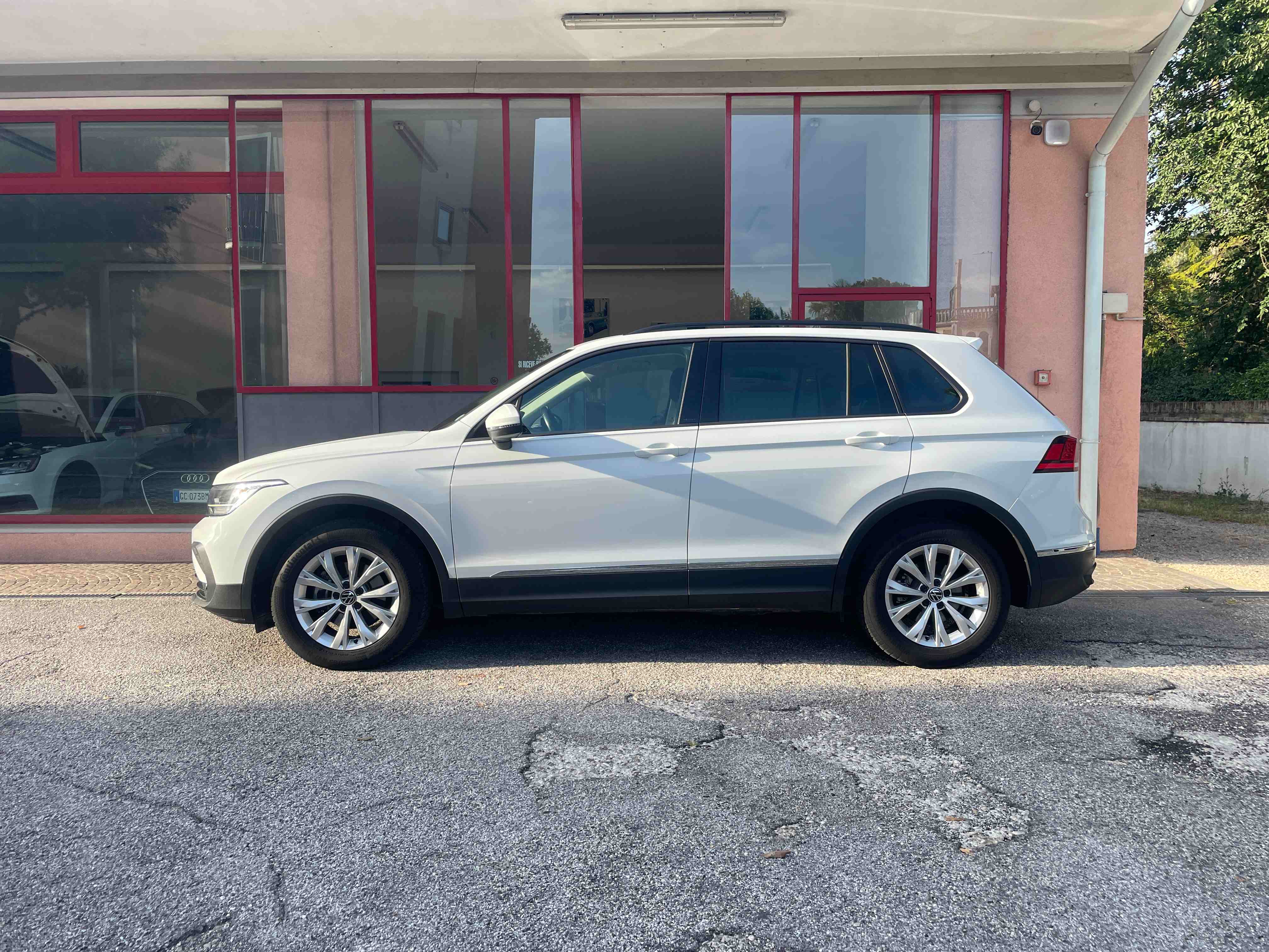 VOLKSWAGEN TIGUAN LIFE 2.0 TDI 150 CV SCR DSG   