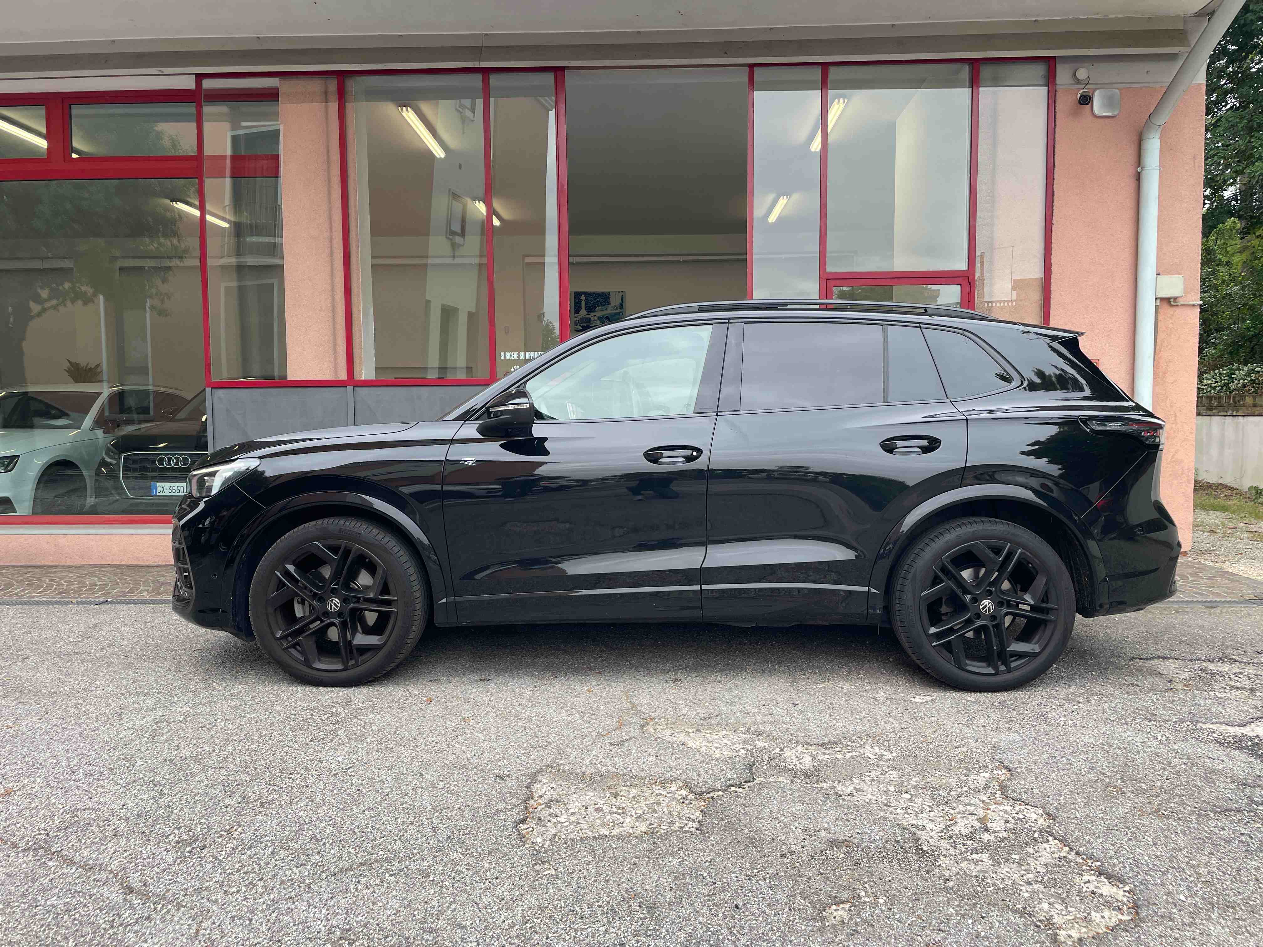 VOLKSWAGEN TIGUAN R-LINE PLUS 2.0TDI SCR 150 CV DSG