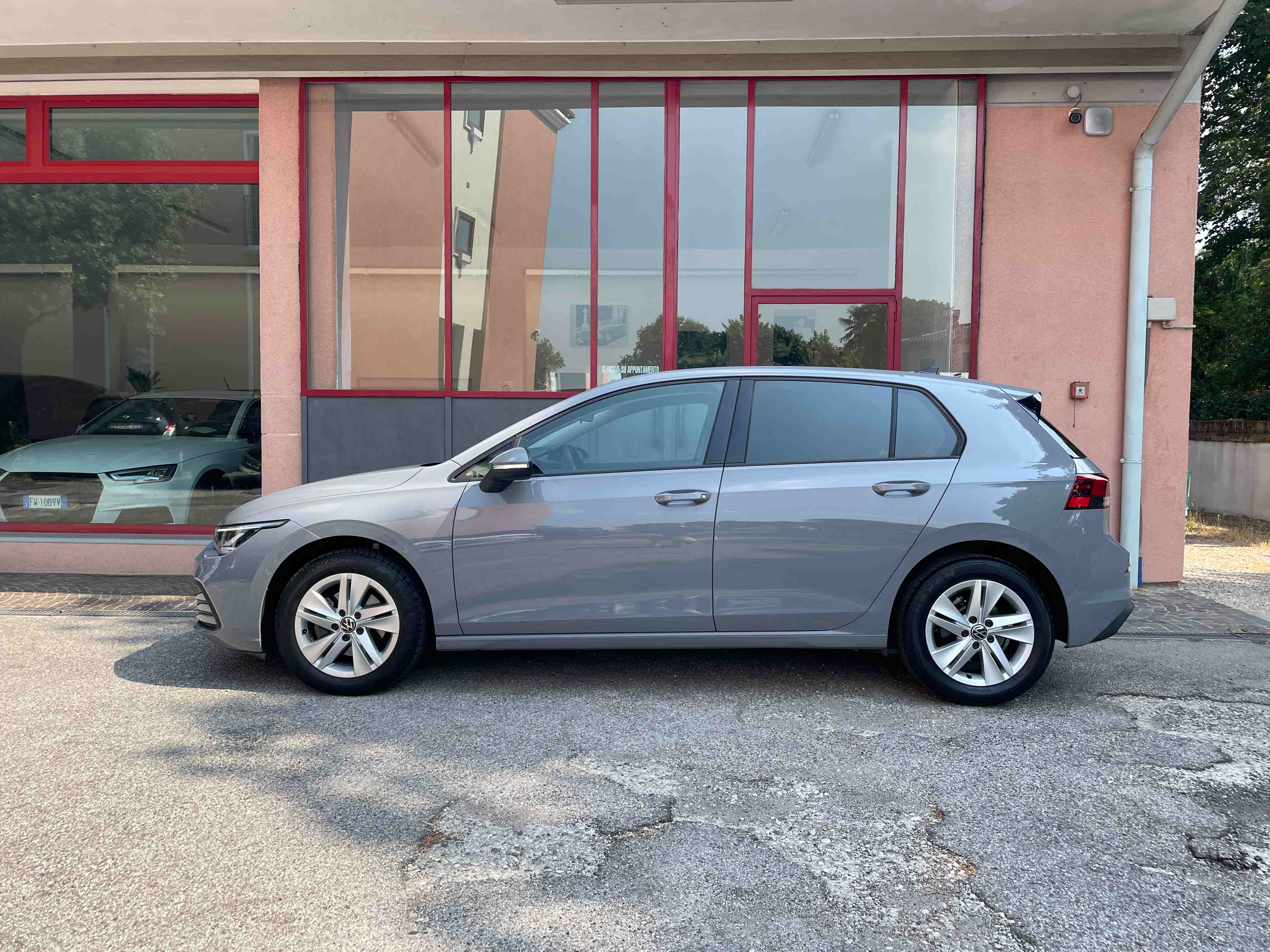 VOLKSWAGEN GOLF VIII 2.0 TDI LIFE 115 CV DSG 