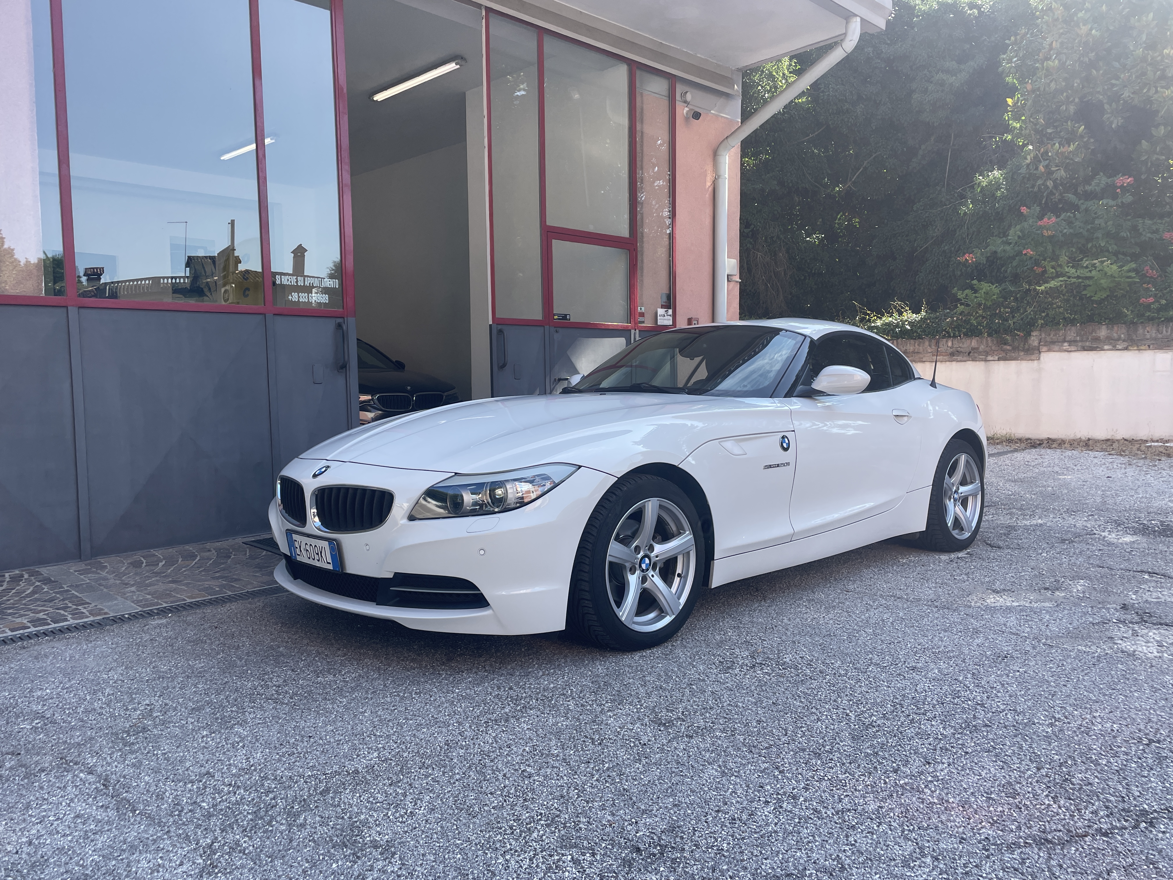 BMW Z4 2.0i 184 CV STEPTRONIC - Copertina