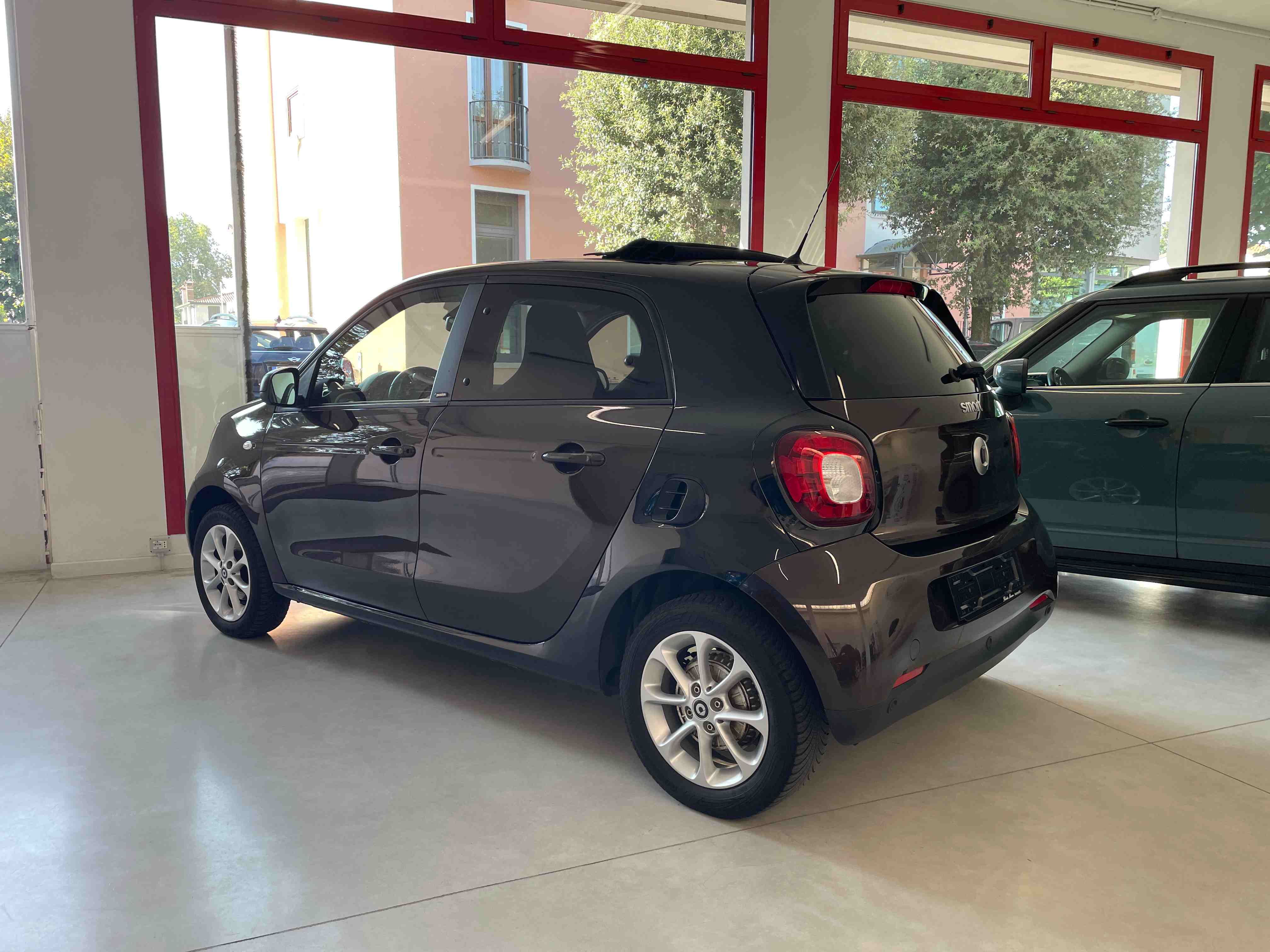 SMART FORFOUR 0.9 TURBO 90 CV BASIS PASSION MANUALE   - 2