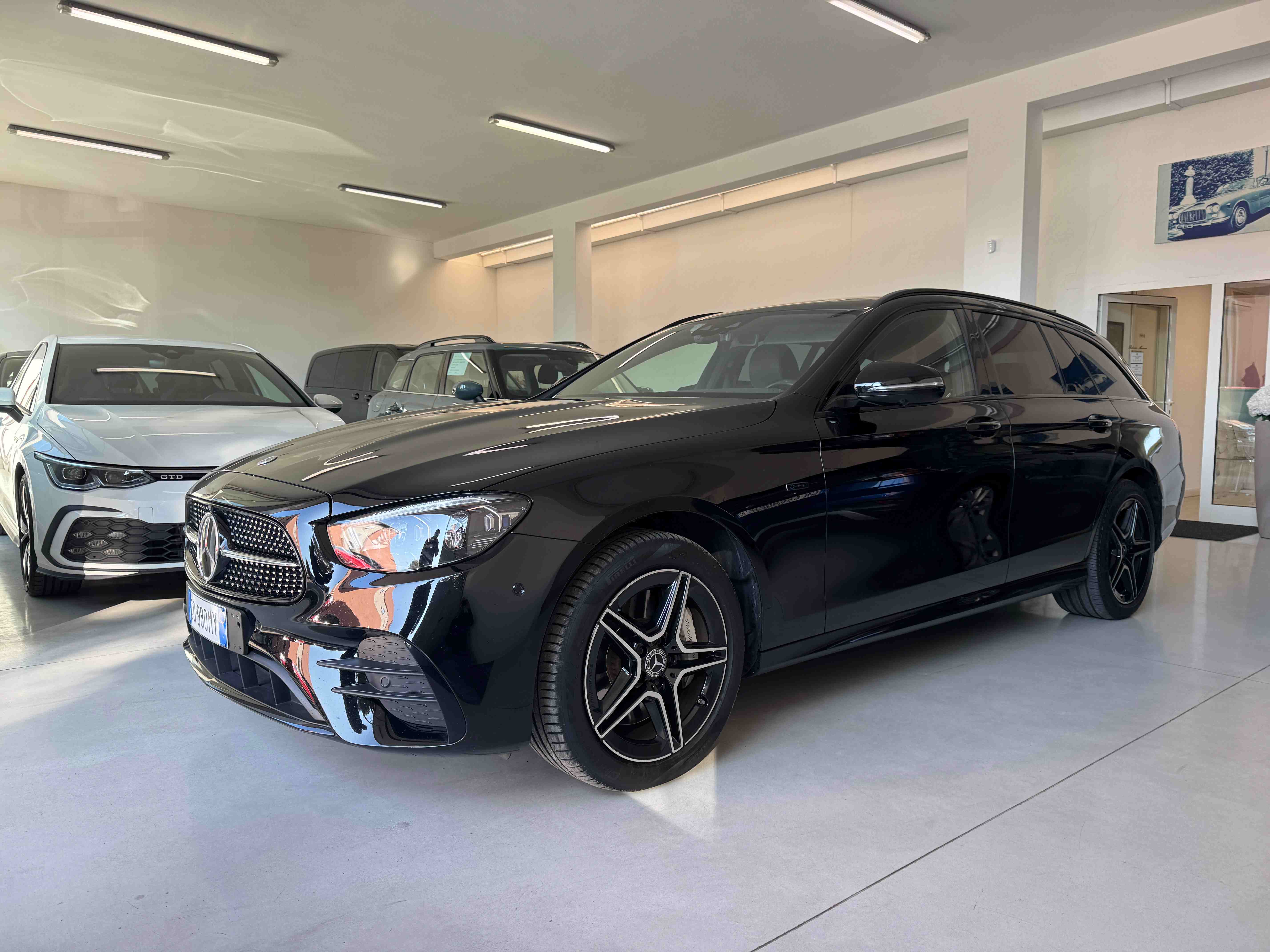 MERCEDES BENZ E SW 300 dE EQ POWER PREMIUM 4 MATIC AMG  - Copertina