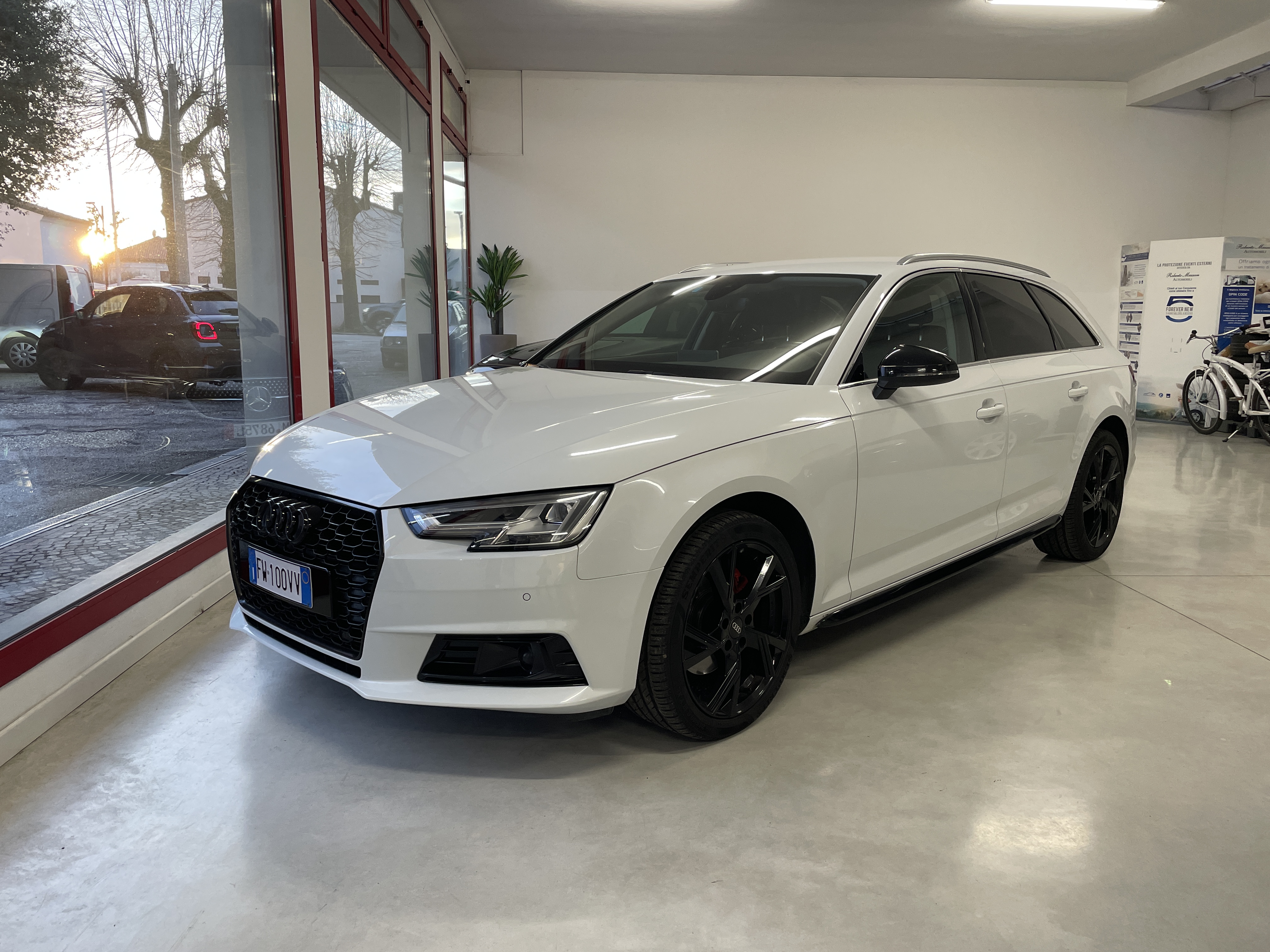 AUDI A4 AVANT SPORT 2.0 TDI 150 CV S-TRONIC 