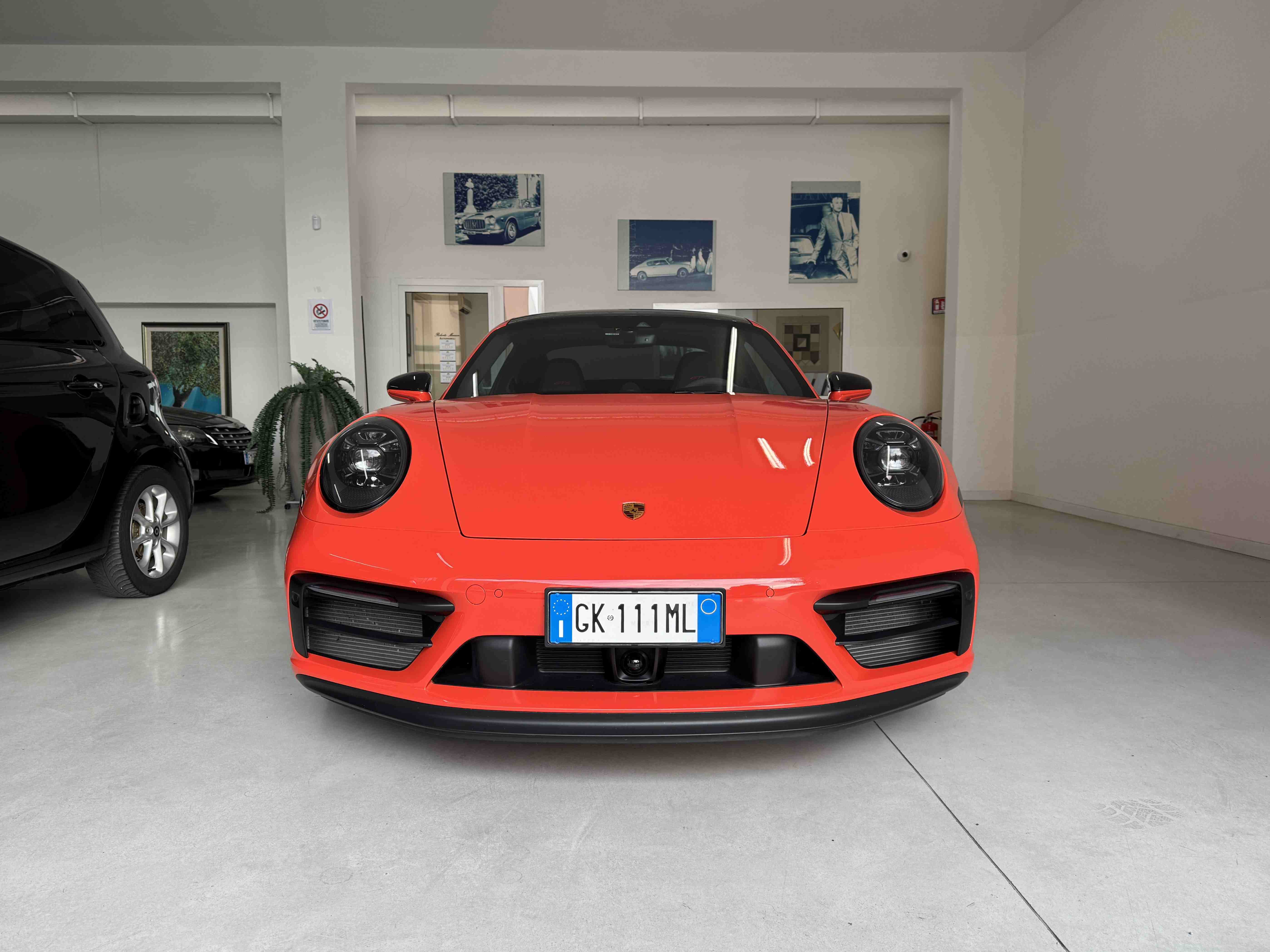 PORSCHE 992 CARRERA 4 GTS PDK - Copertina